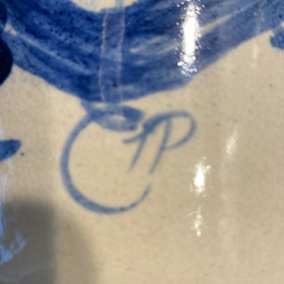 Casey Pottery signed pottery pitcher with vintage heart flowered wreath detail - Picture 6 of 10